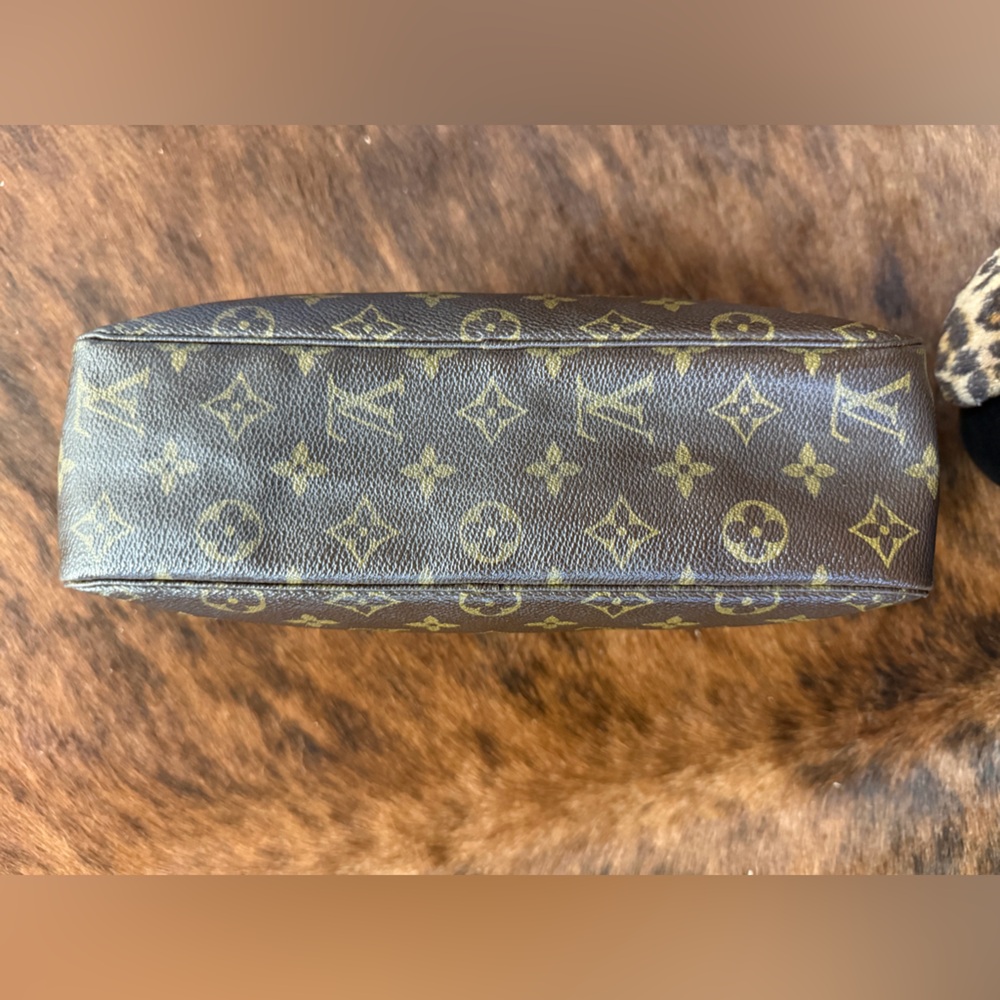 Louis Vuitton Brown Monogram Toiletry Bag - Picture 3 of 7